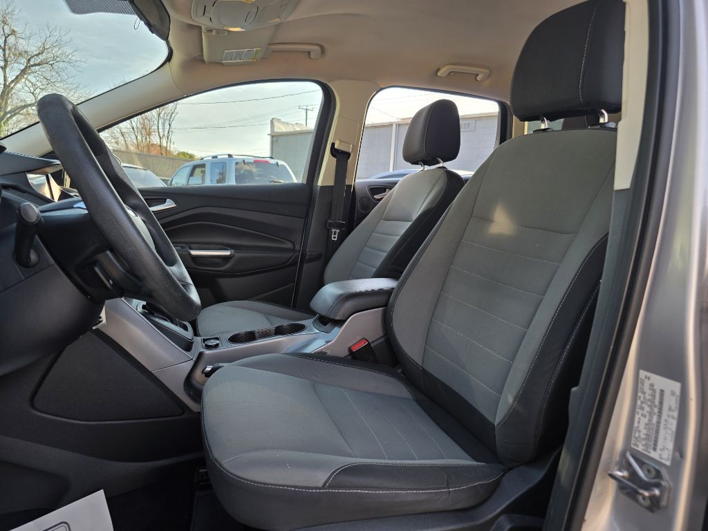 2016 Ford Escape Image 16