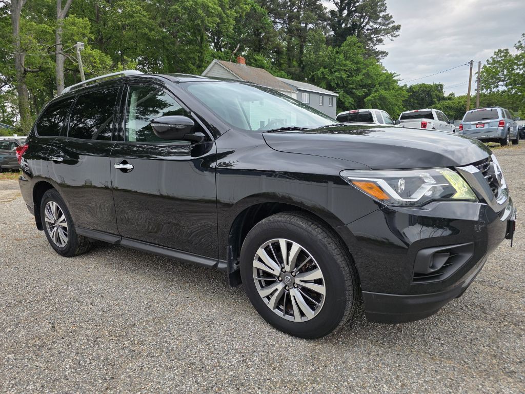 2018 Nissan Pathfinder Image 3