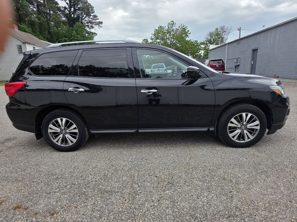 2018 Nissan Pathfinder Image 5