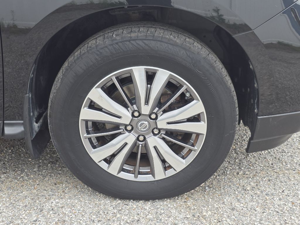 2018 Nissan Pathfinder Image 8