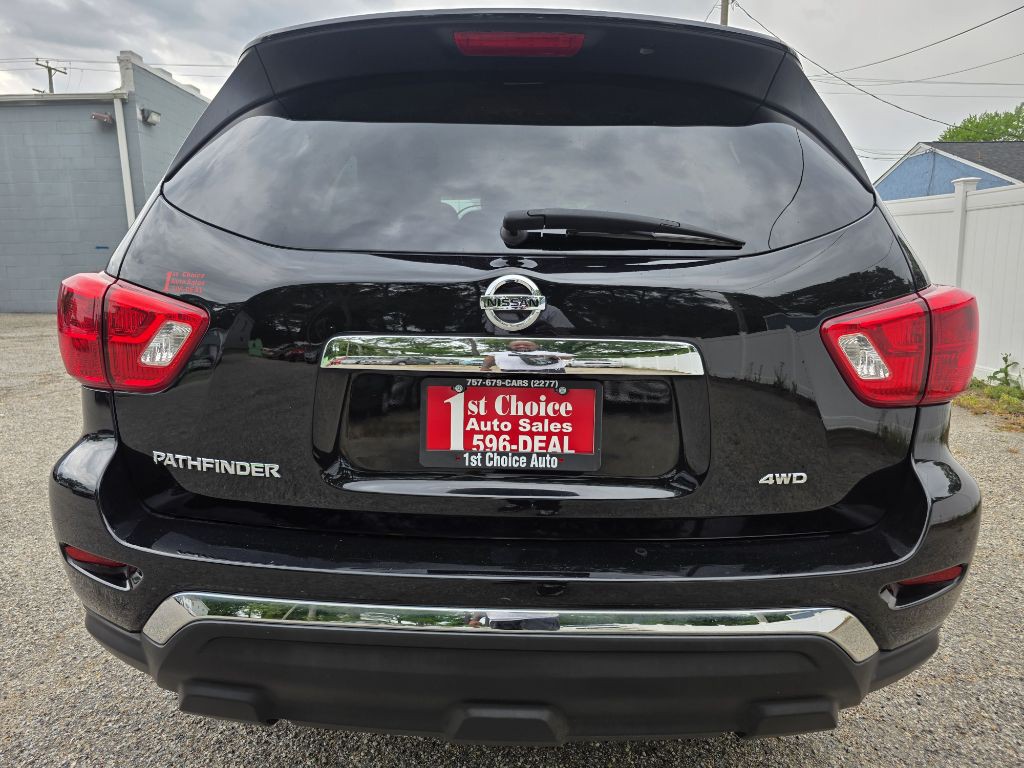 2018 Nissan Pathfinder Image 10
