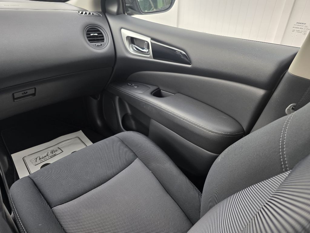 2018 Nissan Pathfinder Image 19