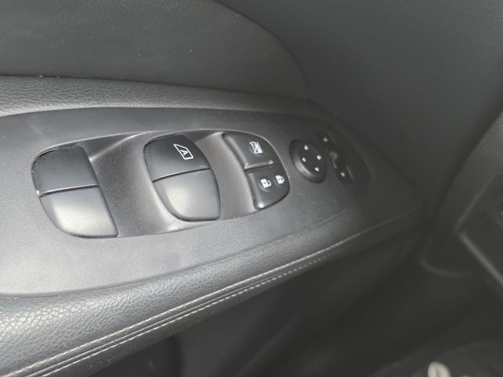 2018 Nissan Pathfinder Image 25