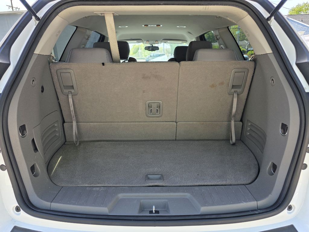 2017 Chevrolet Traverse Image 12