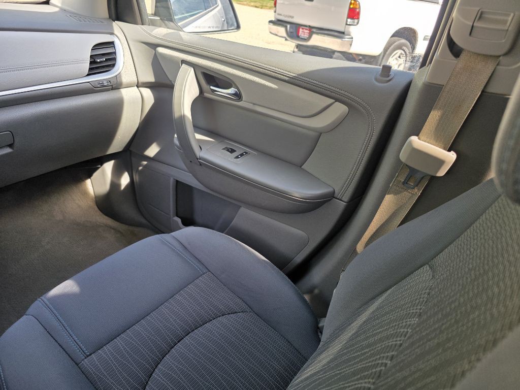2017 Chevrolet Traverse Image 18
