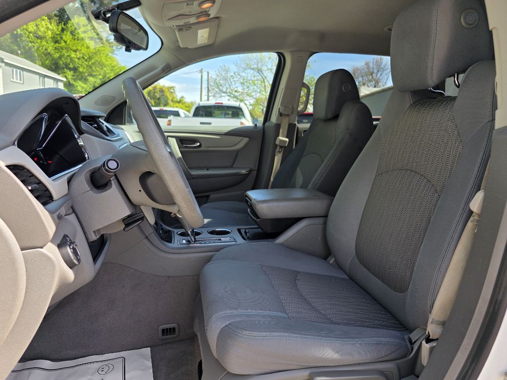 2017 Chevrolet Traverse Image 22