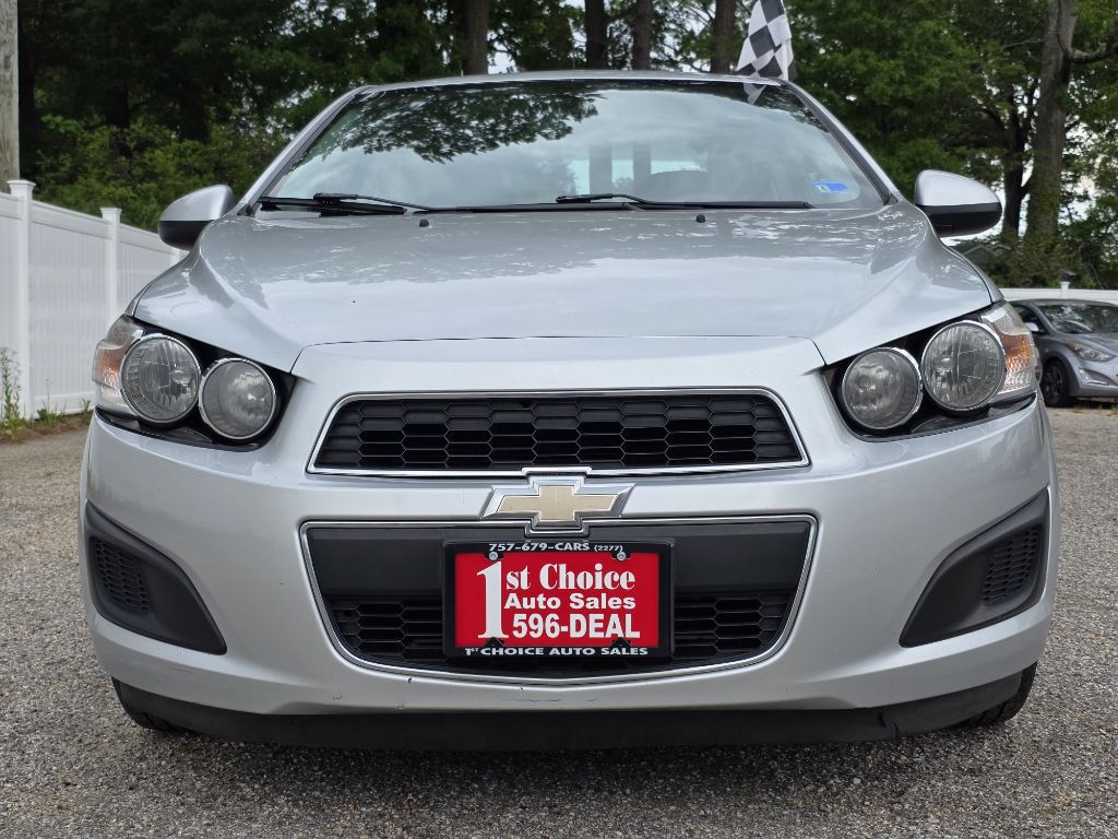 2016 Chevrolet Sonic Image 4