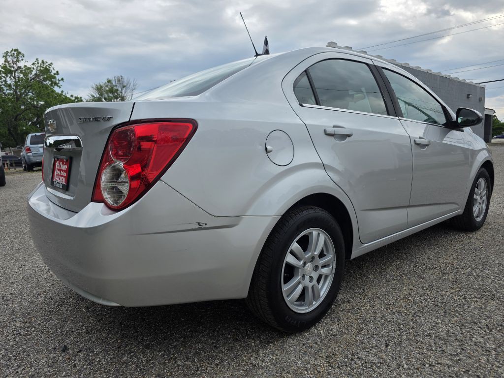 2016 Chevrolet Sonic Image 5