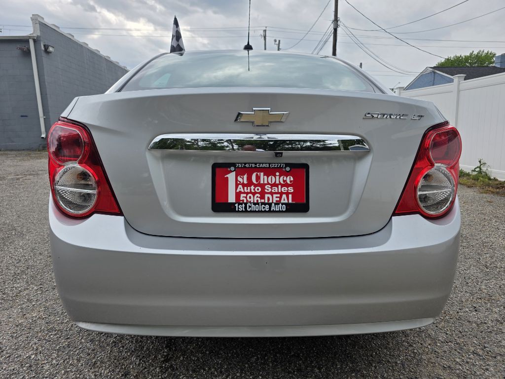 2016 Chevrolet Sonic Image 6