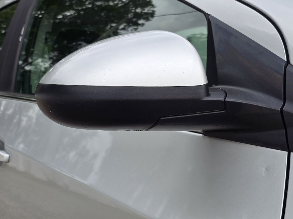 2016 Chevrolet Sonic Image 11
