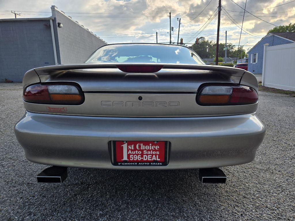 2002 Chevrolet Camaro Image 6
