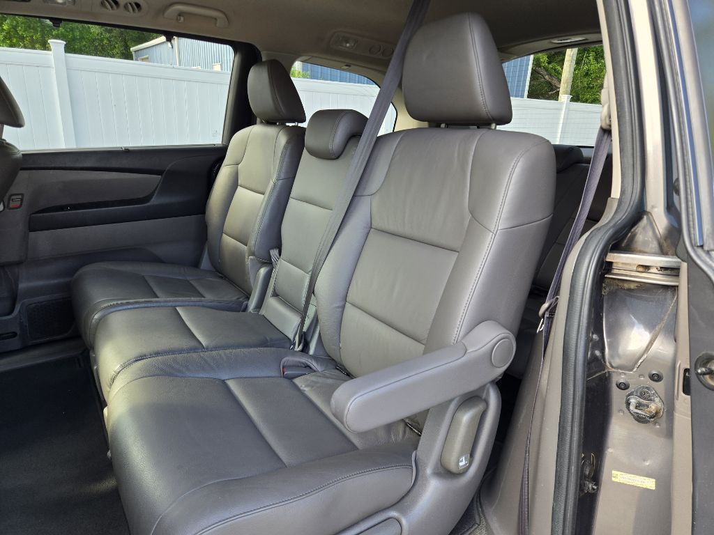 2013 Honda Odyssey Image 15