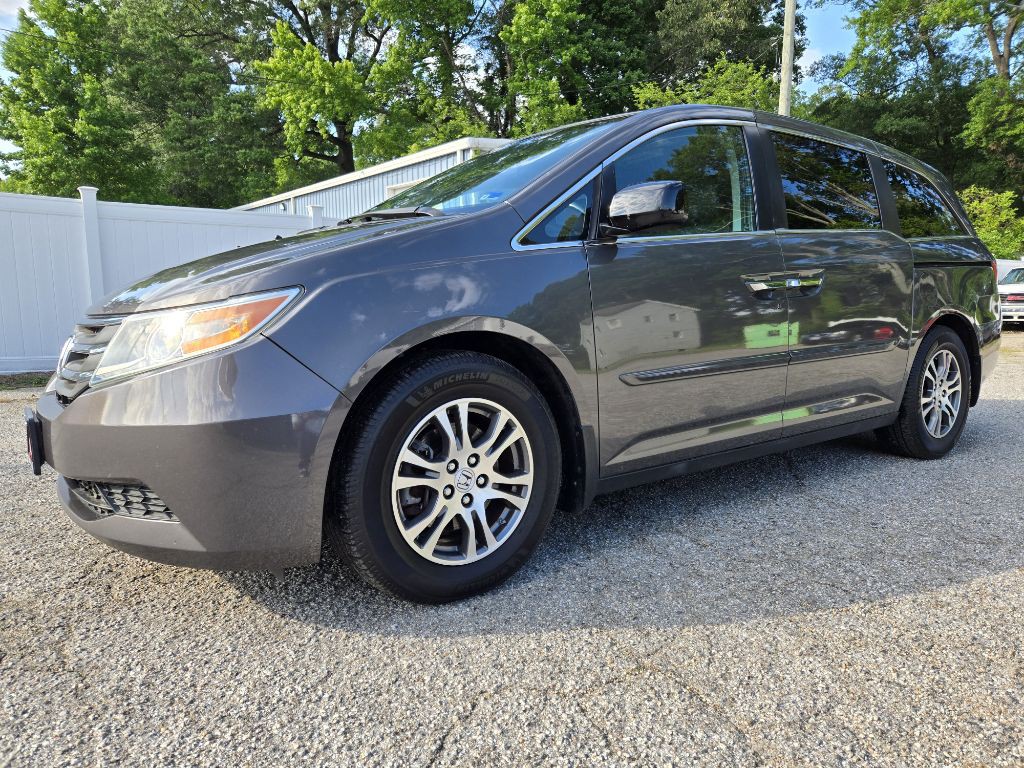 2013 Honda Odyssey Image 1