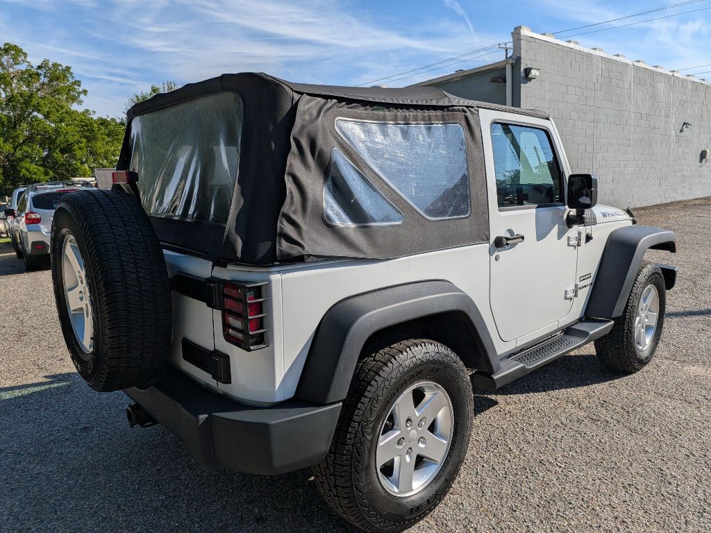 2015 Jeep Wrangler Image 4