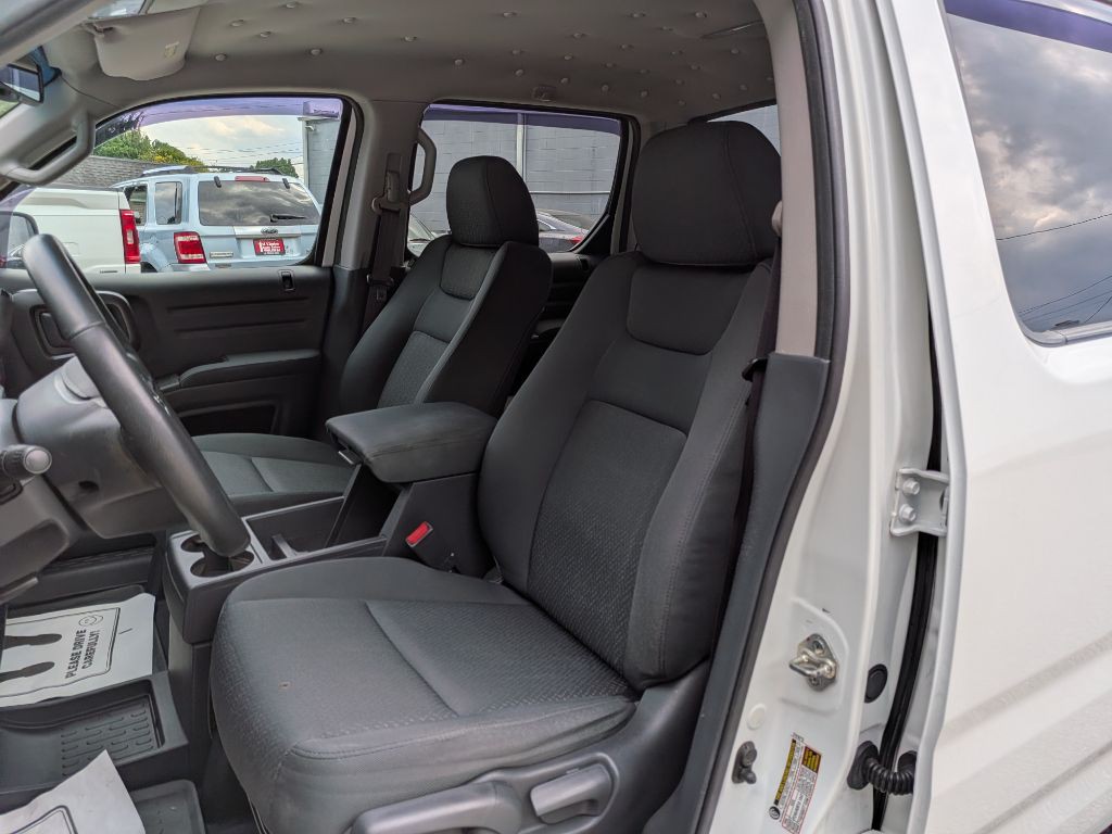 2013 Honda Ridgeline Image 17