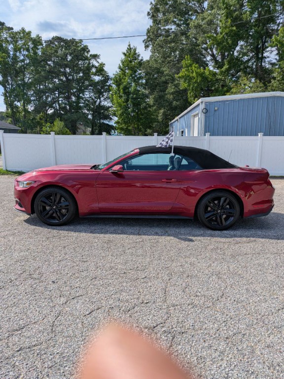 2016 Ford Mustang Image 2