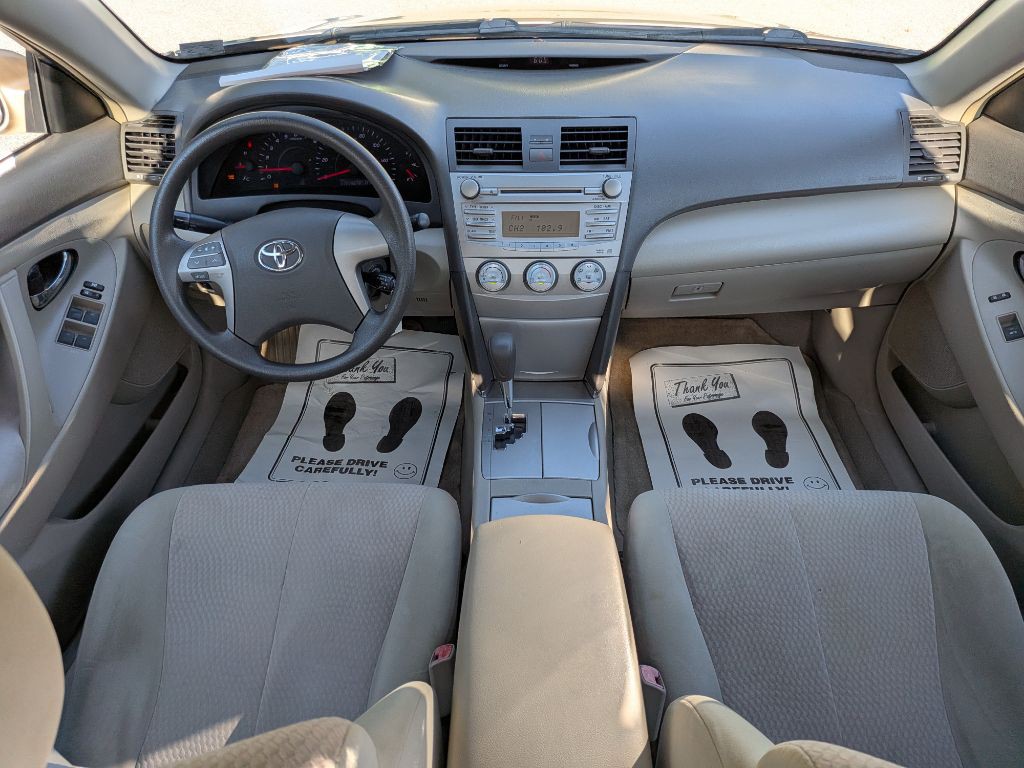 2010 Toyota Camry Image 13
