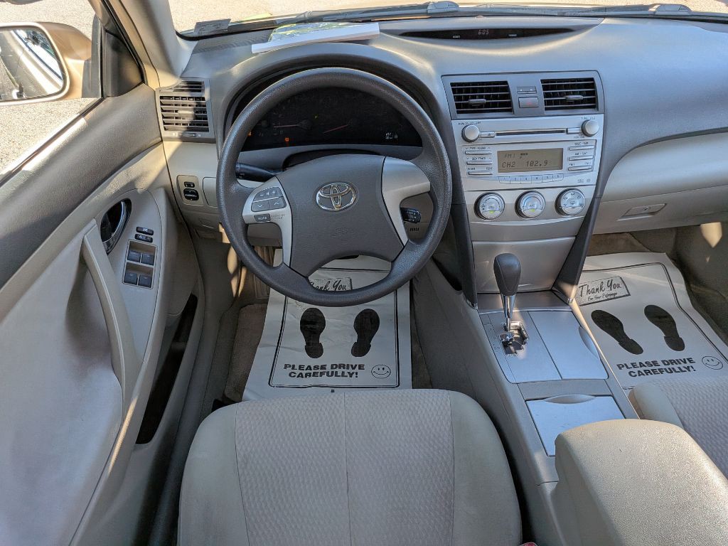 2010 Toyota Camry Image 15
