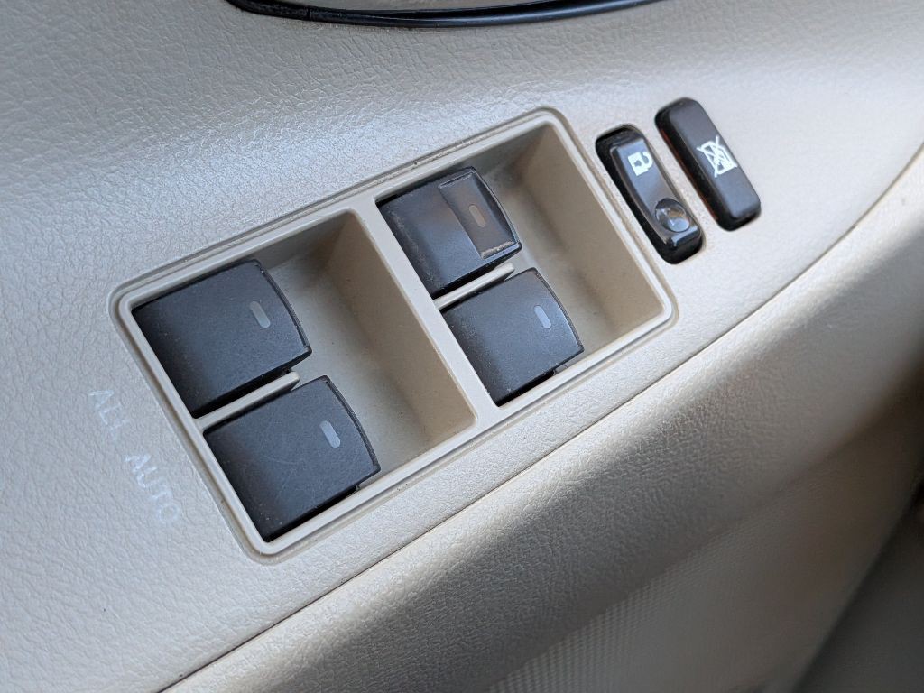 2010 Toyota Camry Image 20