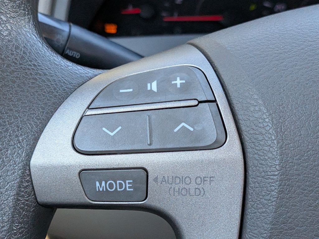2010 Toyota Camry Image 22