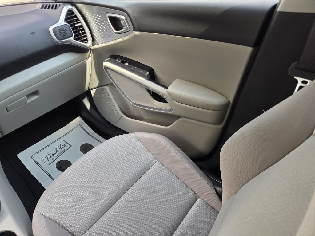 2021 Kia Soul Image 16