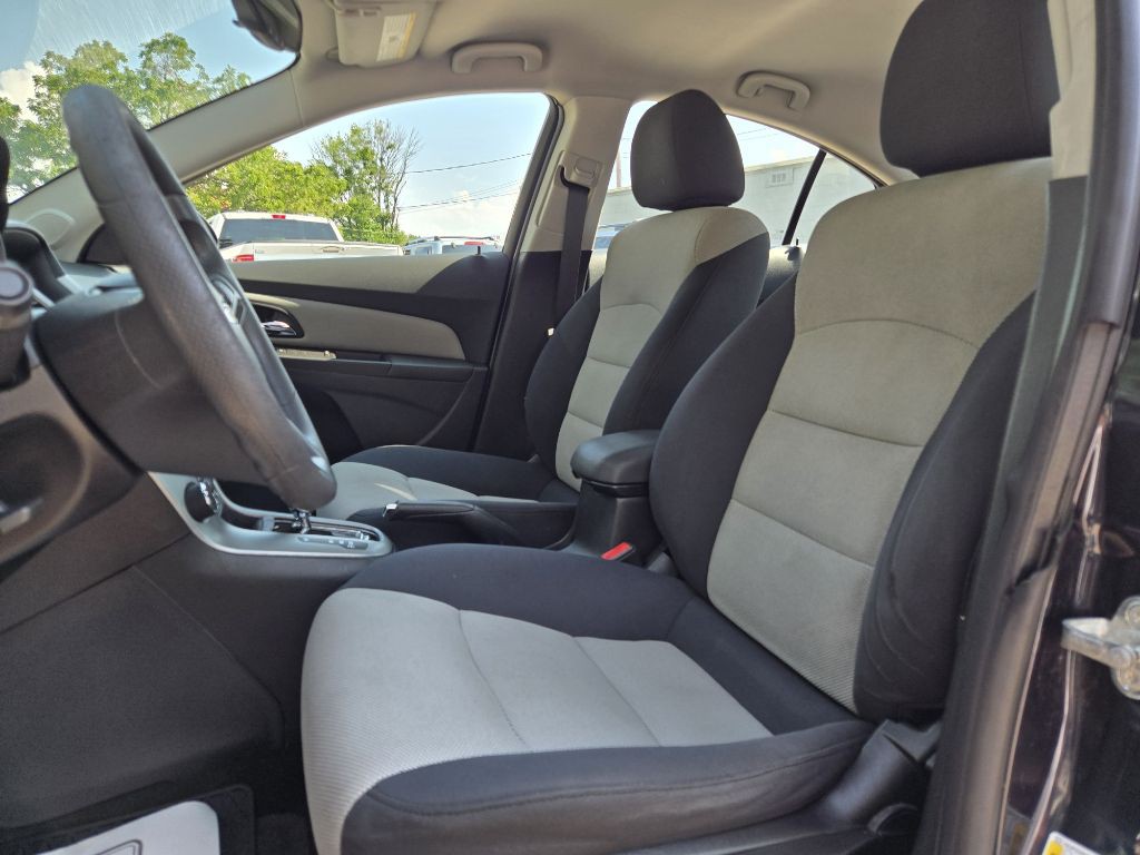 2016 Chevrolet Cruze Image 15