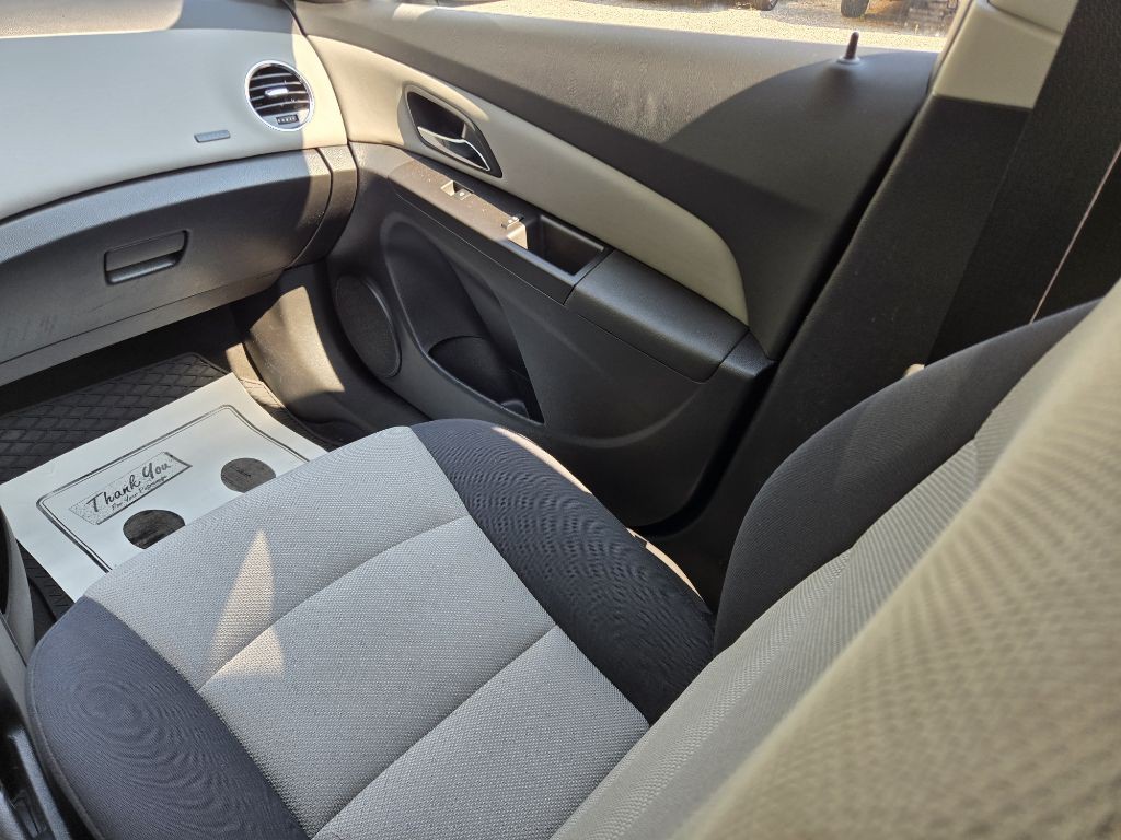 2016 Chevrolet Cruze Image 16
