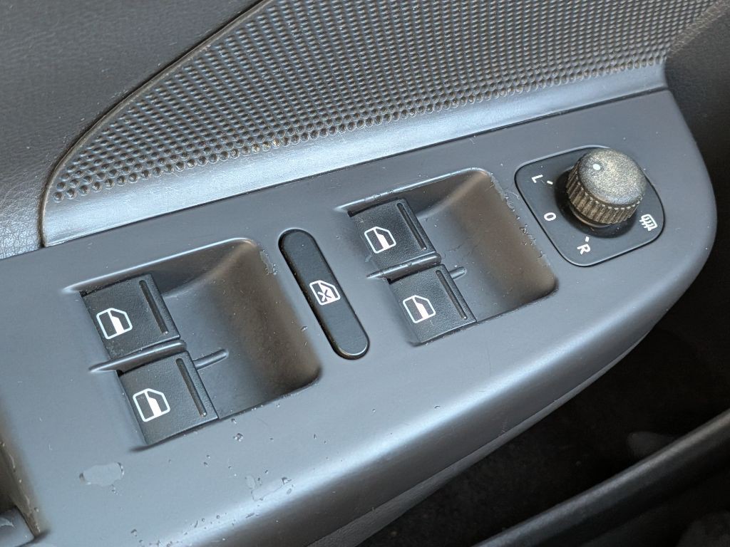 2009 Volkswagen Jetta Image 22