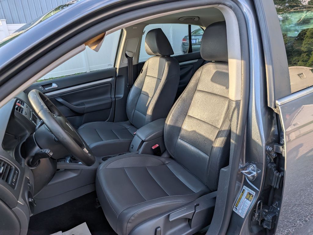 2009 Volkswagen Jetta Image 39