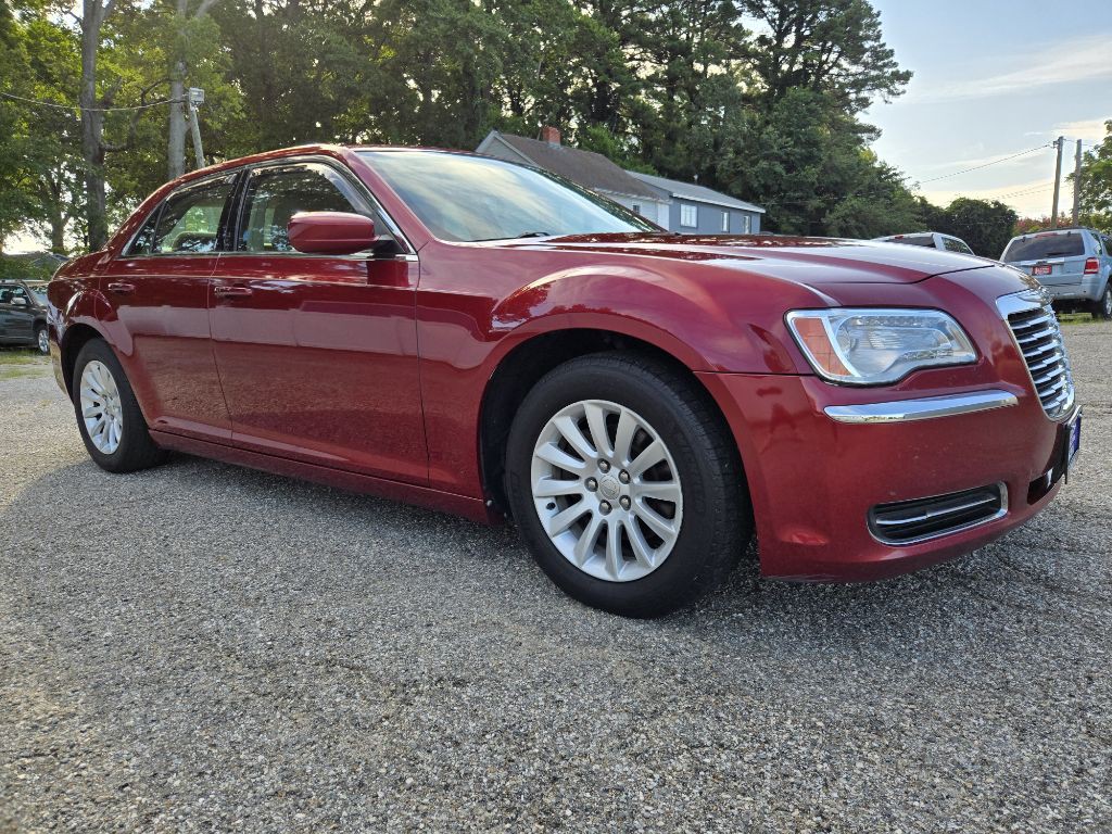 2012 Chrysler 300 Image 3