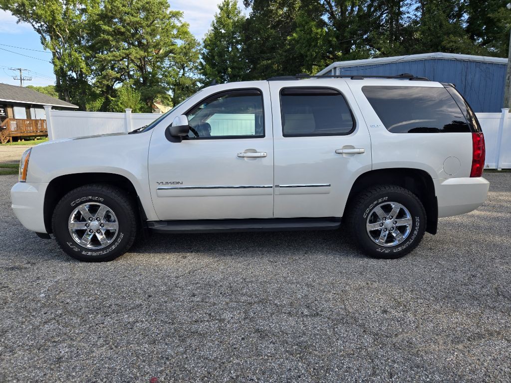2012 GMC Yukon Image 2