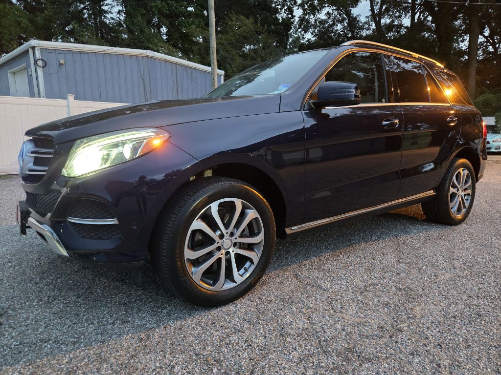 2017 Mercedes-Benz GLE-Class Image 3
