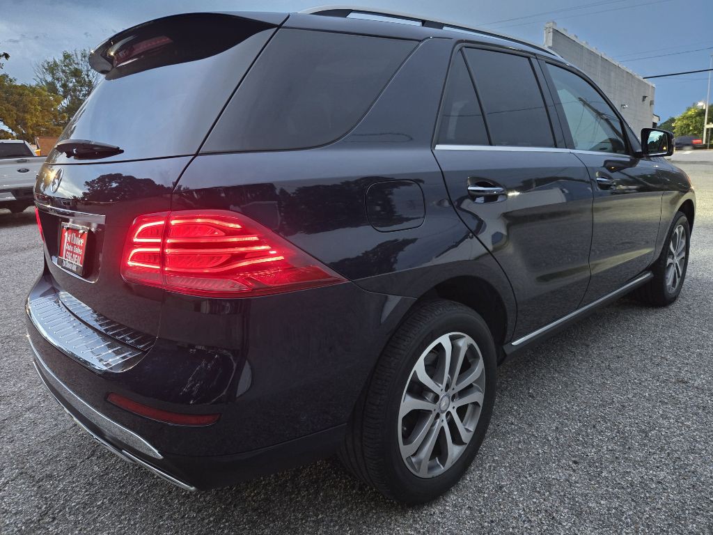 2017 Mercedes-Benz GLE-Class Image 5