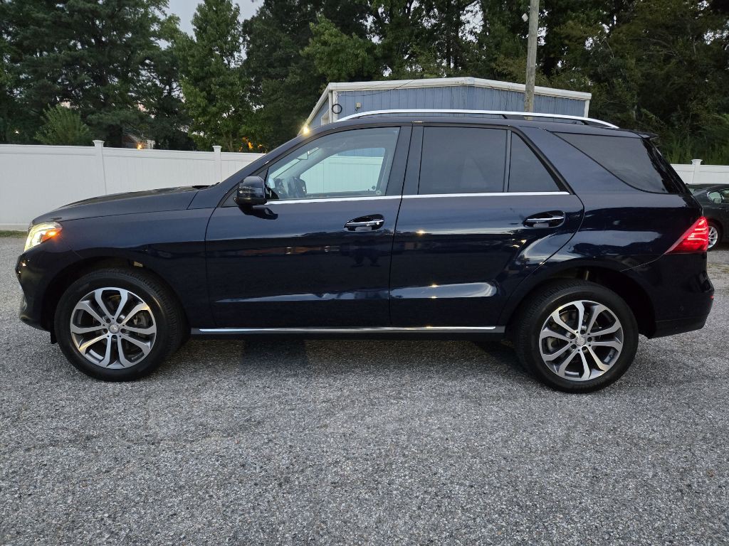 2017 Mercedes-Benz GLE-Class Image 11