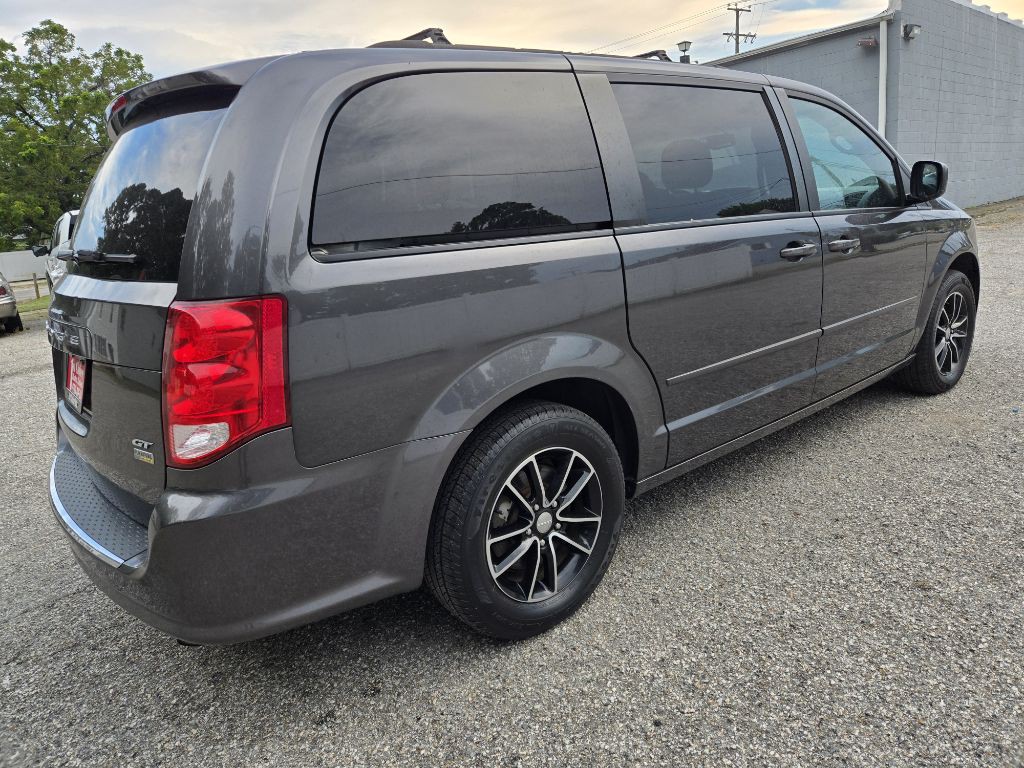 2017 Dodge Grand Caravan Image 4