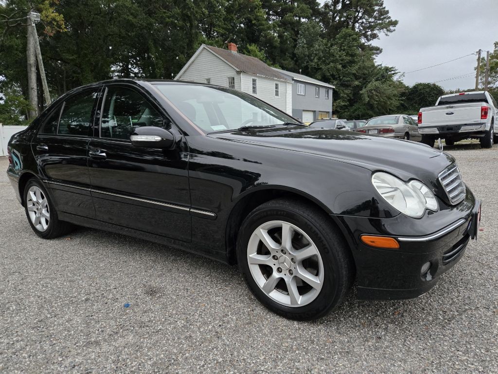 2007 Mercedes-Benz C-Class Image 3