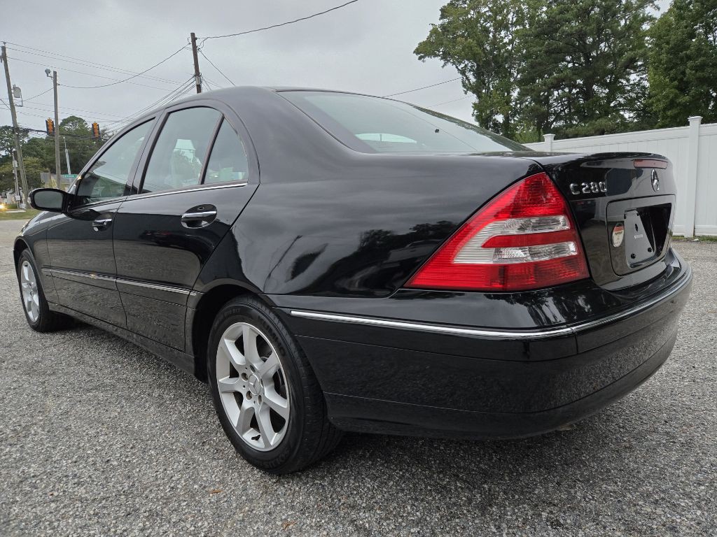 2007 Mercedes-Benz C-Class Image 7