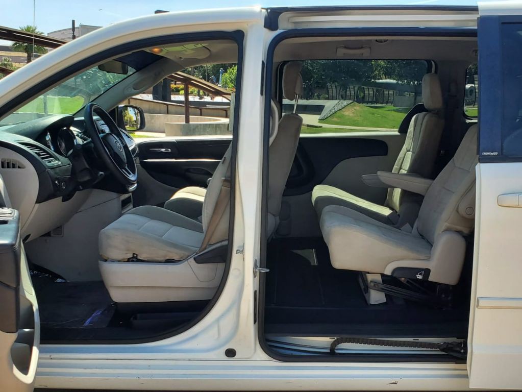 2012 Dodge Grand Caravan Image 9