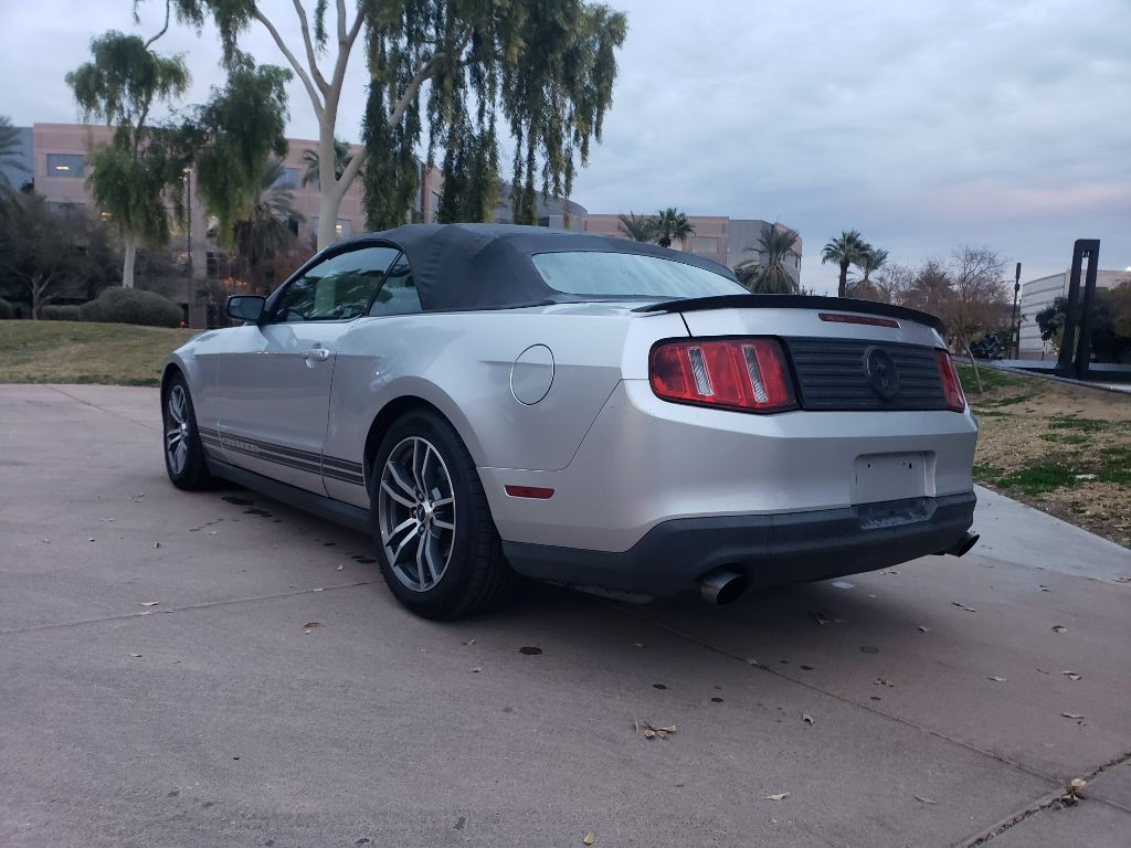 2011 Ford Mustang Image 5
