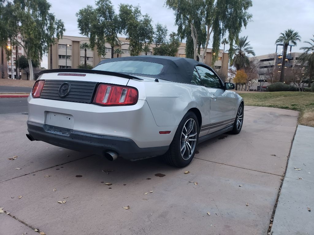 2011 Ford Mustang Image 8