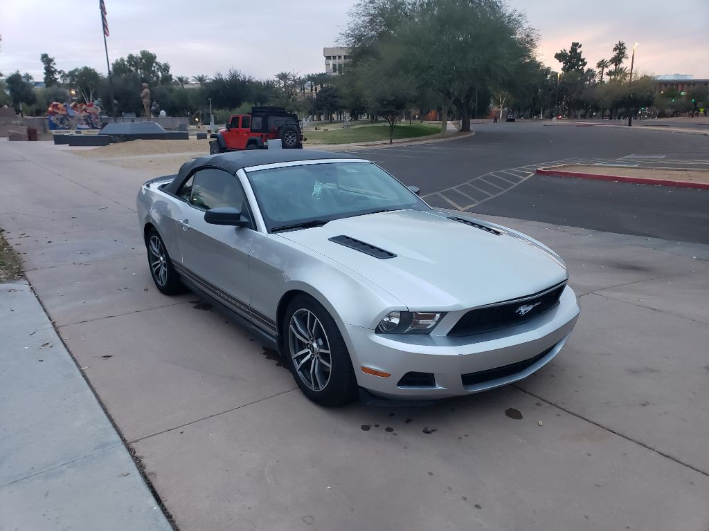 2011 Ford Mustang Image 12