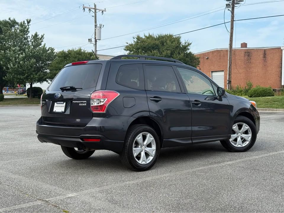 2015 Subaru Forester Image 6
