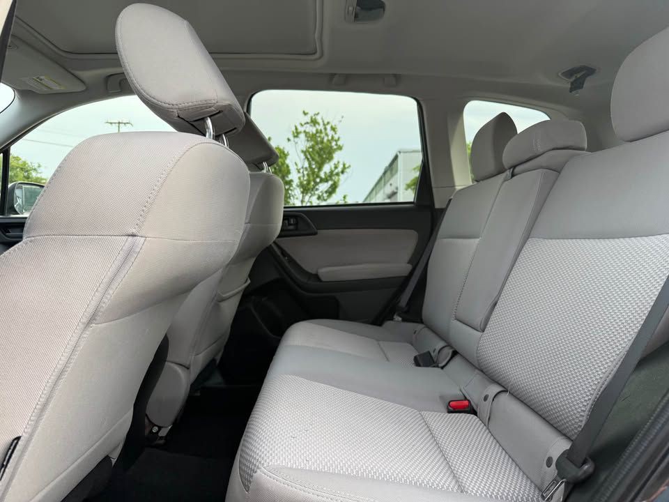 2015 Subaru Forester Image 8