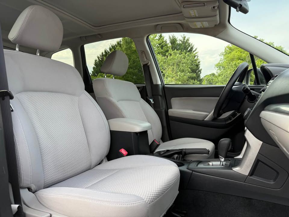 2015 Subaru Forester Image 17
