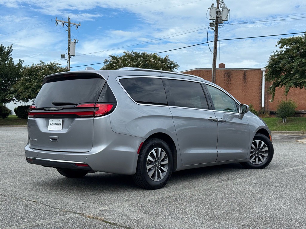 2021 Chrysler Pacifica Image 5