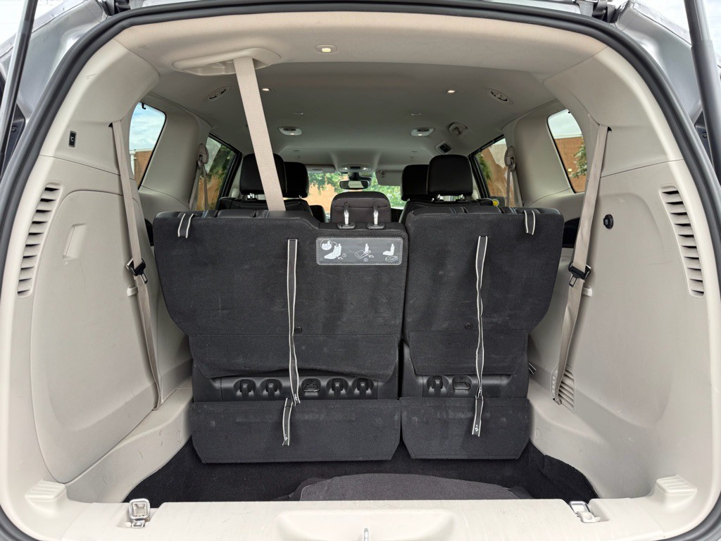 2021 Chrysler Pacifica Image 7