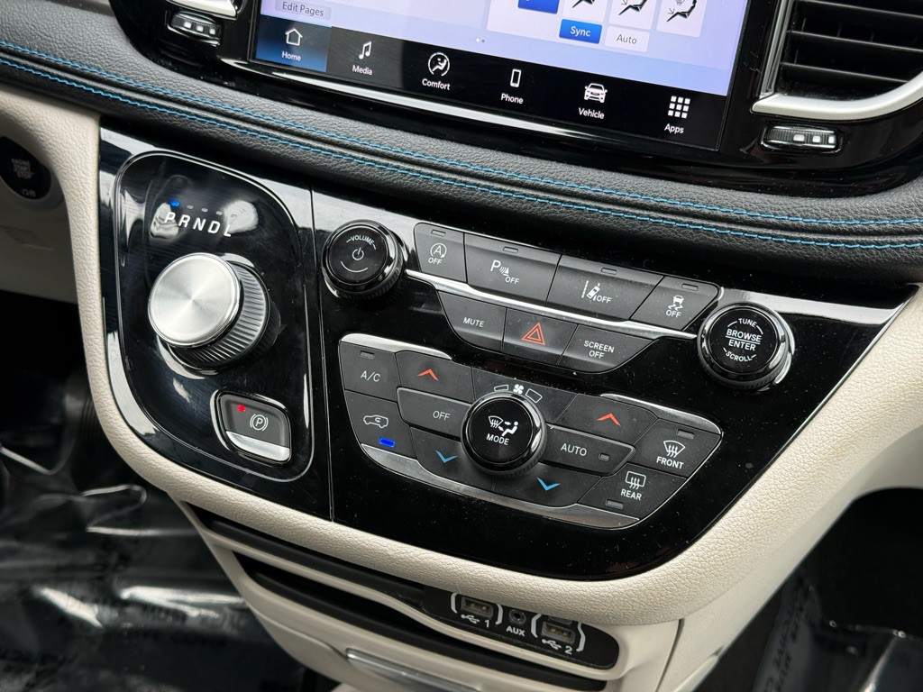 2021 Chrysler Pacifica Image 14