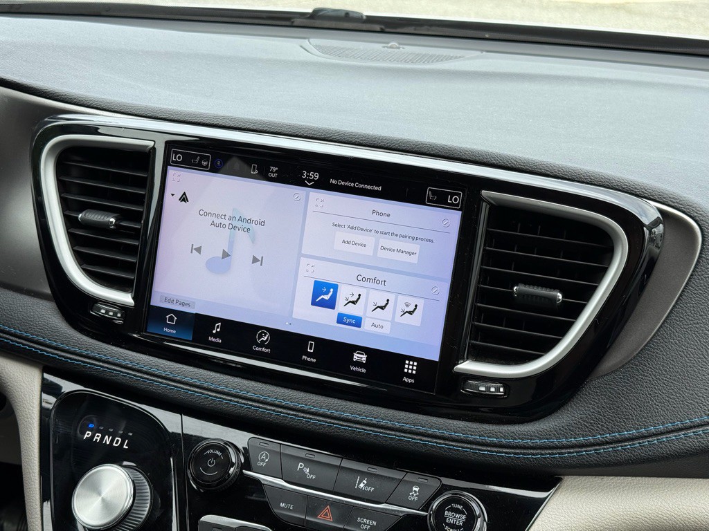 2021 Chrysler Pacifica Image 15