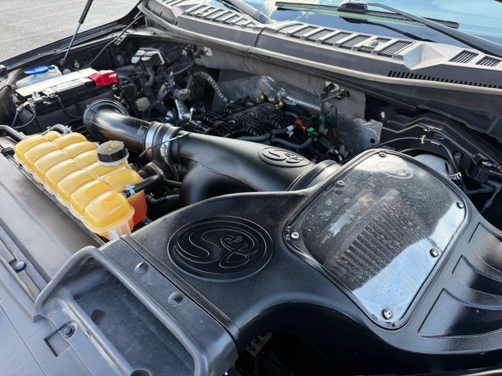 2017 Ford F-150 Image 40