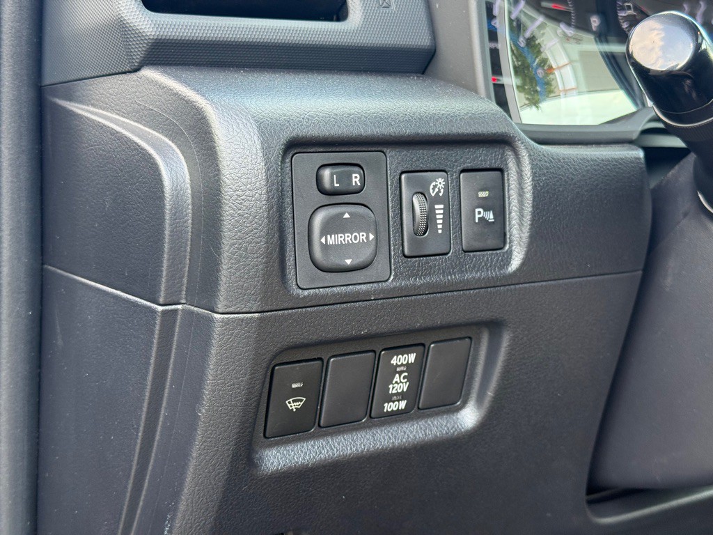 2014 Toyota 4Runner Image 17